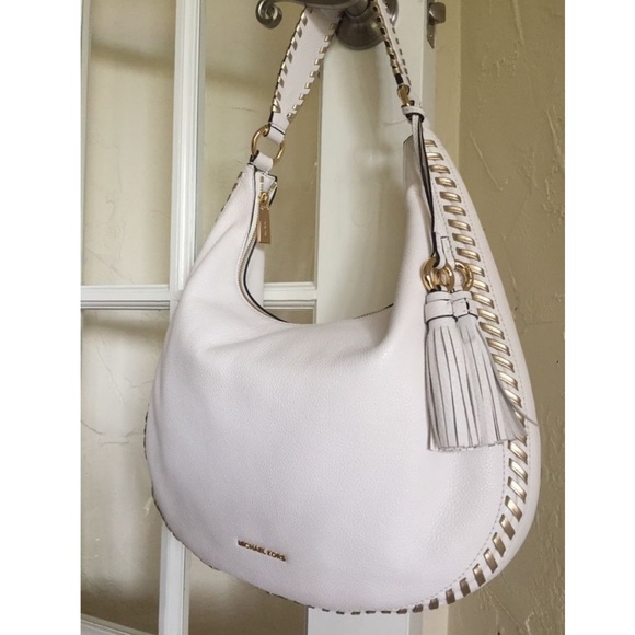 ✨💕 White Leather Gold Trim Crossbody Hobo Purse - Picture 8 of 8